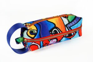 Kişiye Özel Rainbow Kalemlik Gülen Gözler